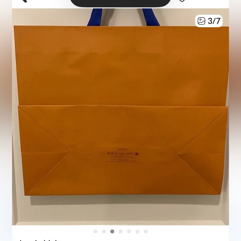 Louis Vuitton elegant louis